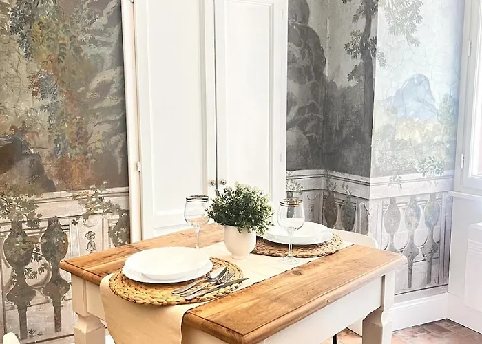 Historic Fresco Colosseum Boutique * Rome